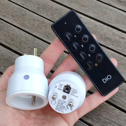 Prise nano 2300W avec bouton - Photo.png